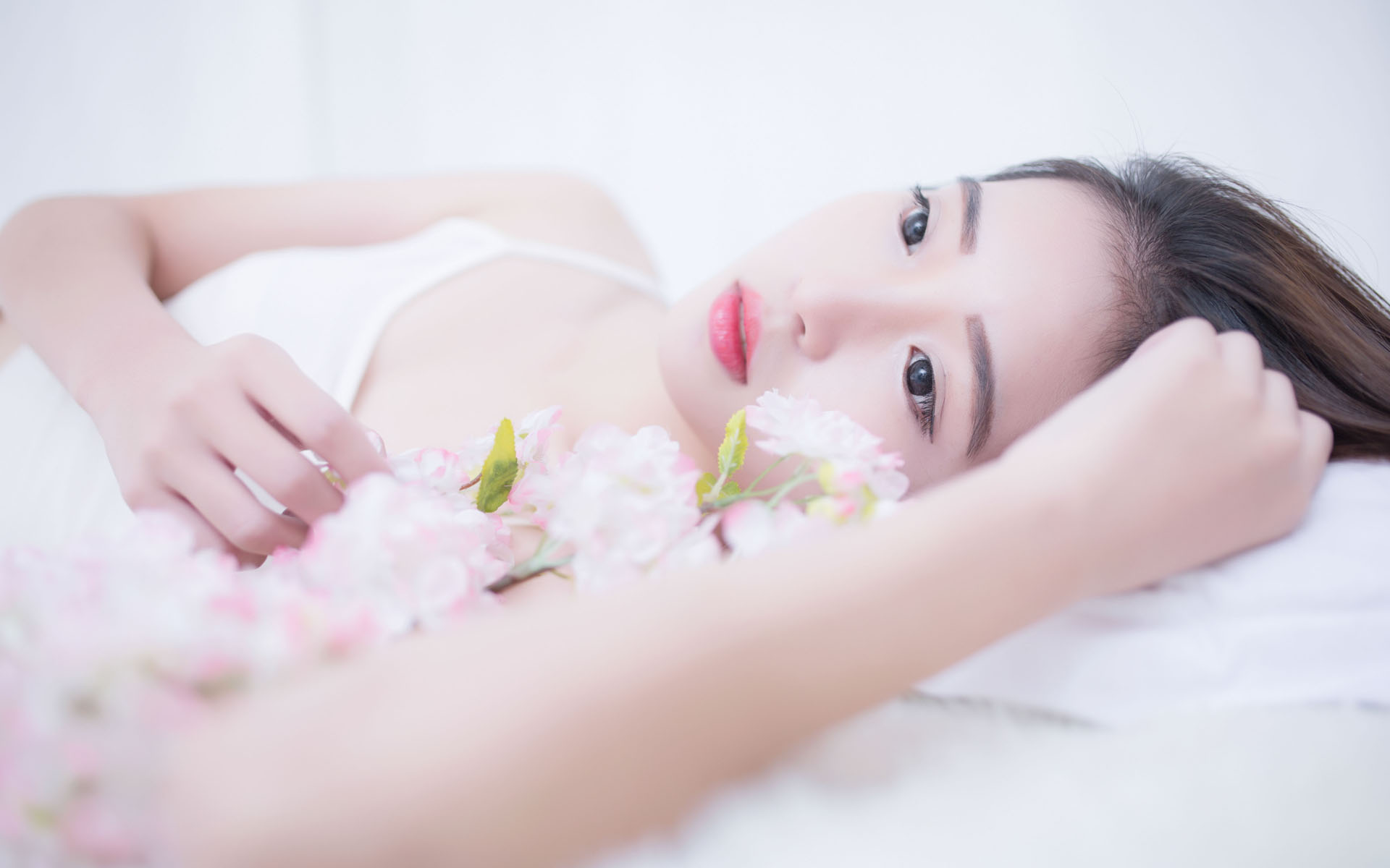 大湾区（广州）田径训练营开营 短跑名将上阵指导